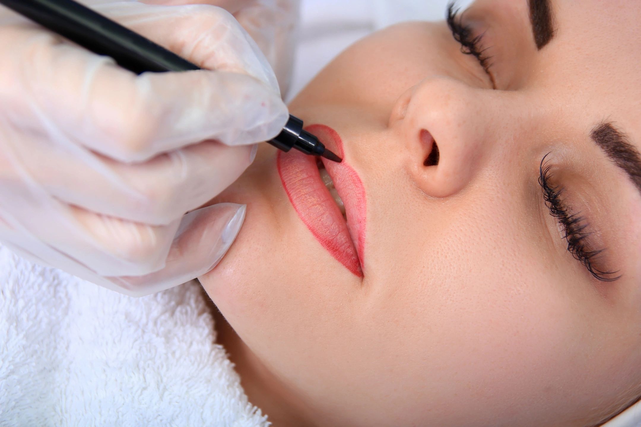 Lash Technician
